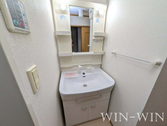ウエスト 多米の独立洗面台