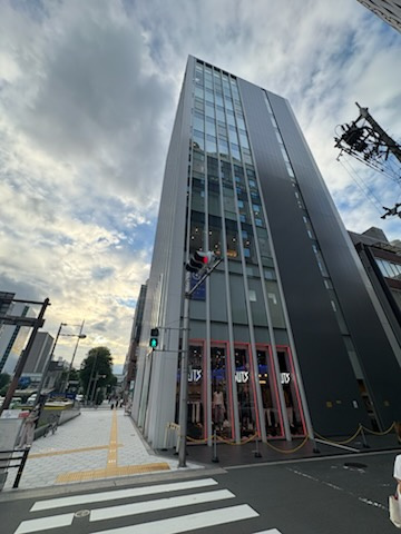 RASTER　ON　SHINSAIBASHI6階