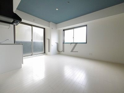 レガーロ石川町の居間・リビング