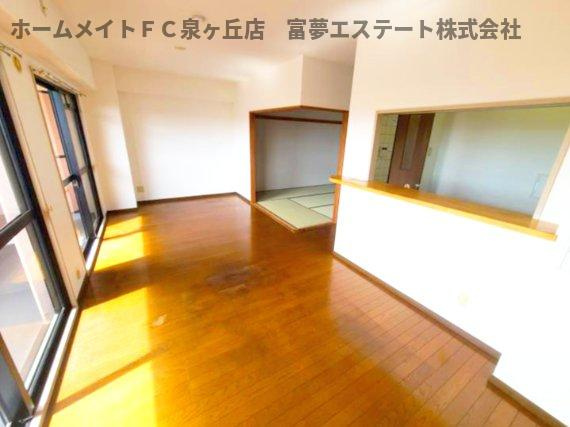 ルナピエーナ泉北の居間・リビング