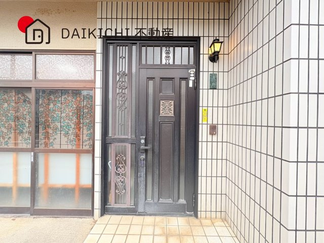 【玄関】 | 鴻巣市氷川町　中古戸建