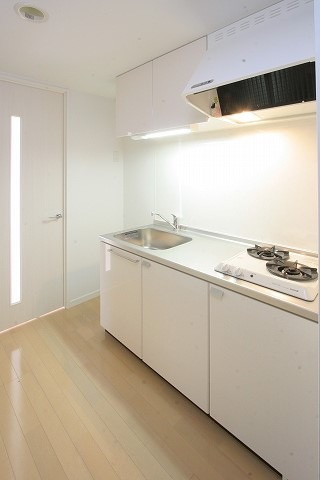 新品家具付きマンション博多駅南6A(KaGood福岡)のキッチン