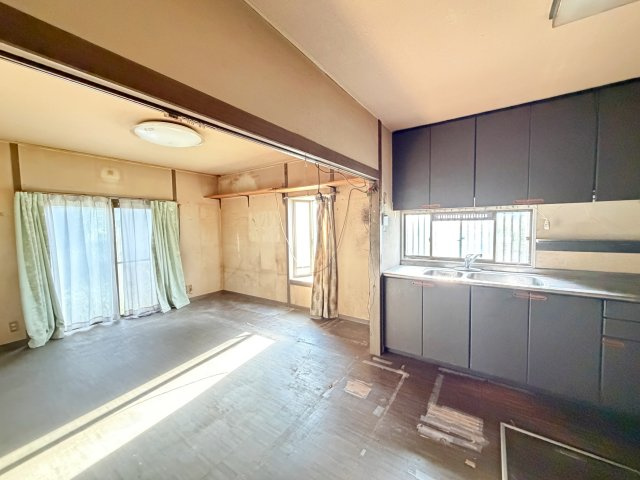 【居間・リビング】 | 上里町大字五明　中古戸建