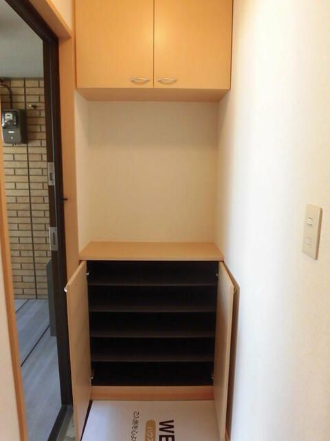 ダイヤハット長の玄関