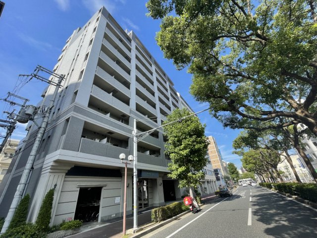 アーバンフラッツ王子公園の外観