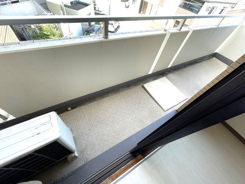 川崎市多摩区菅稲田堤１丁目の賃貸マンションのバルコニー