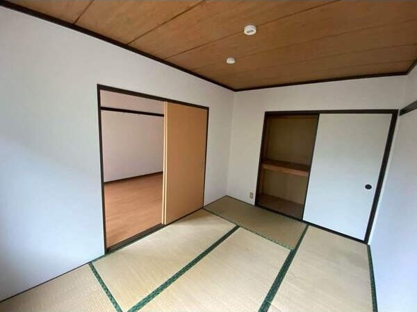 タウニー柿本の居間・リビング