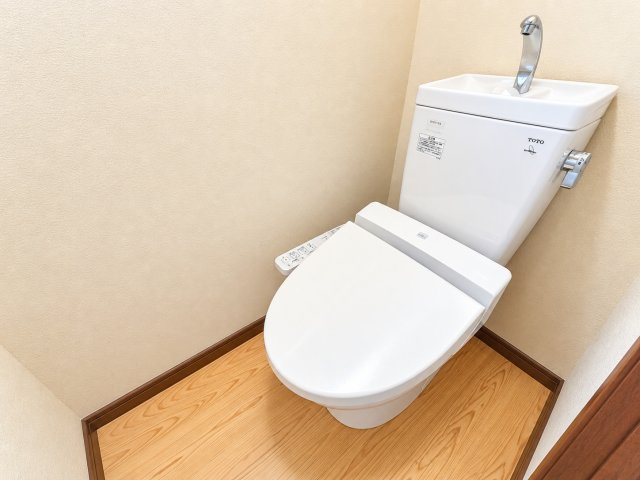 甲賀市甲南町新治のトイレ