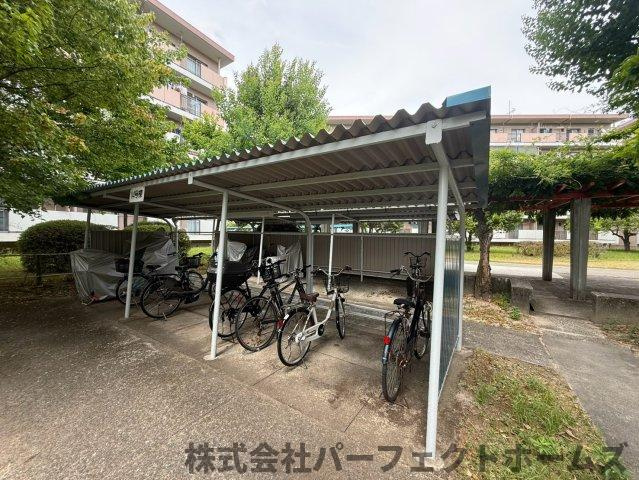 釈尊寺第一住宅第14号棟の駐輪場