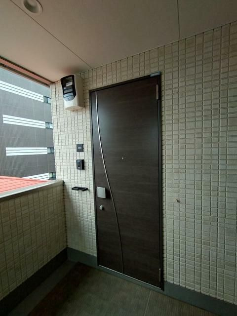 ゾンターク富士見台の玄関