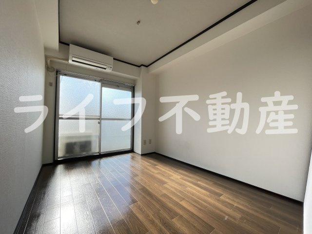 メゾンドールコトブキⅡの内装|明るい色調の室内です