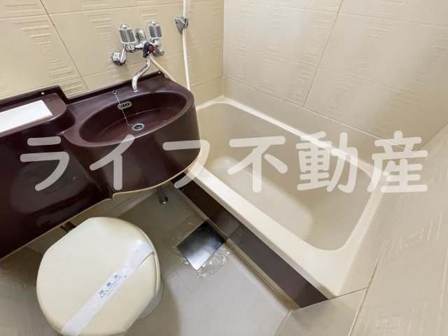 メゾンドールコトブキⅡの浴室|ゆったり過ごせるお風呂です