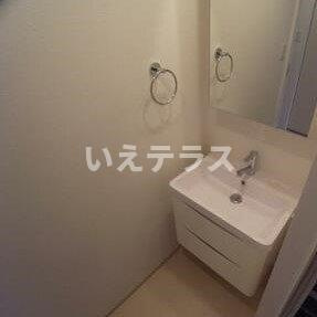 セレニテ神戸元町の洗面所