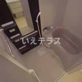 セレニテ神戸元町の浴室