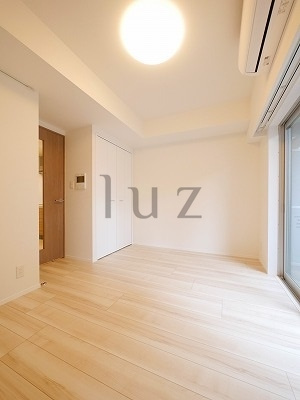横浜市鶴見区生麦１丁目の賃貸マンションの寝室|キレイなフローリングのお部屋です！