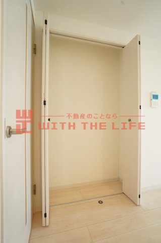 ロジュマン エスト【キャッシュバック対象物件】の収納|こまごまとしたものを収納できそうですね