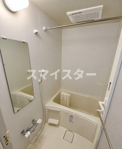 市川市新田５丁目の賃貸マンションの浴室