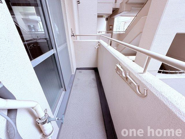 ネオハイツ第3新大阪のバルコニー|◆南側バルコニーです！洗濯機を置いていただけます！
◆南西角住戸！新耐震基準適合マンション！