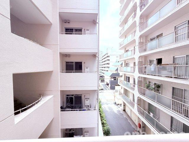 ネオハイツ第3新大阪の展望|◆バルコニーからの眺望です！
◆南西角住戸！南側バルコニーです！