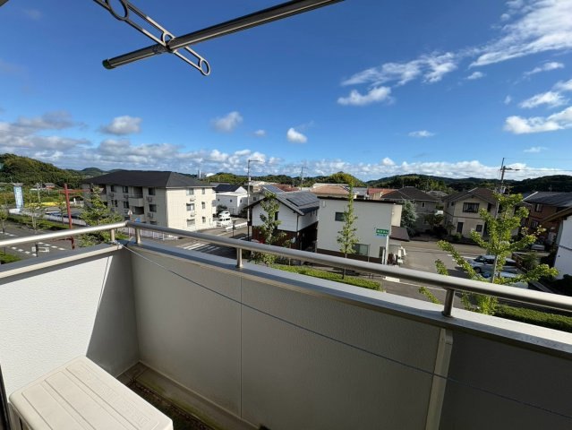 「太陽光付きオール電化」高知市春野町南ヶ丘　中古一戸建てのバルコニー