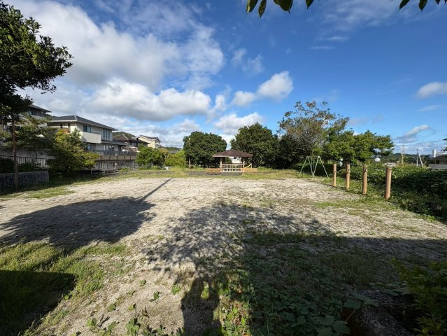 「太陽光付きオール電化」高知市春野町南ヶ丘　中古一戸建ての周辺|近くには公園もあり、のびのび過ごせる住環境です♪