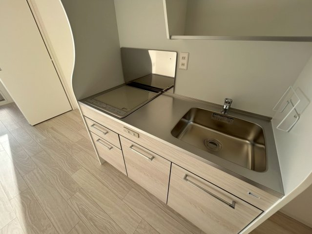 セレニテ元町アリエのキッチン