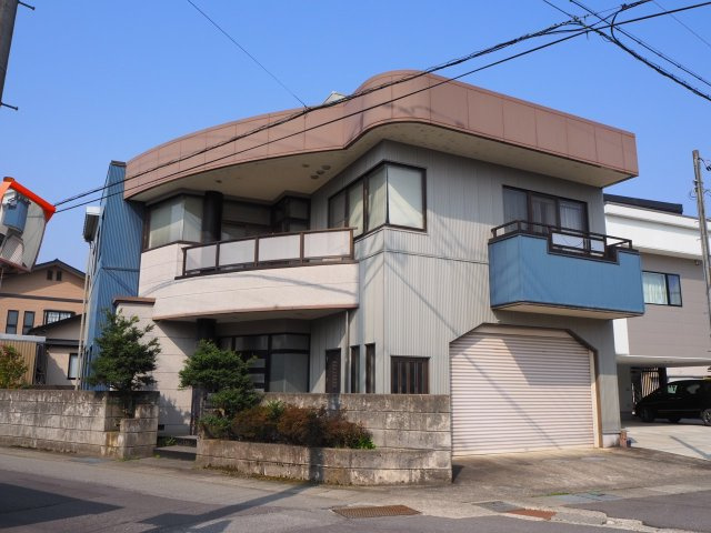 大野市泉町　屋上のあるお家