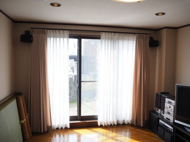 大野市泉町　屋上のあるお家の洋室