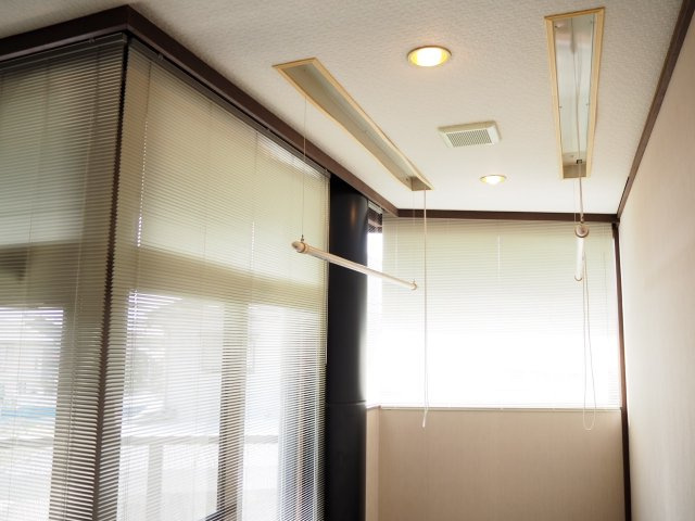 大野市泉町　屋上のあるお家のランドリースペース