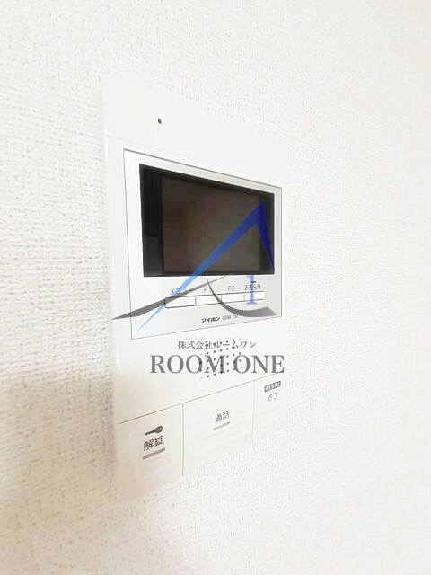 ウイステリア関口のセキュリティ|モニター付きインターホンです。