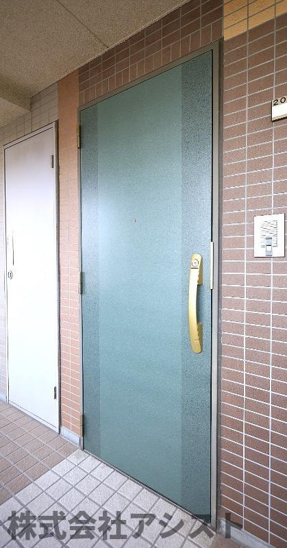 セントロイヤルの玄関
