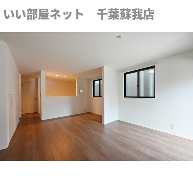 Kolet千葉仁戸名町の居間・リビング