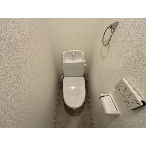 ココングランジュール吹田垂水町のトイレ