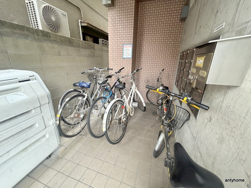 ベルメゾン相川　仲介手数料無料の駐車場