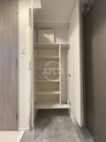 ファステート難波デラックスの収納|ファステート難波デラックス　シューズボックス