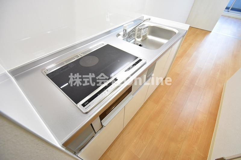 東大阪市御厨南２丁目のアパートのキッチン