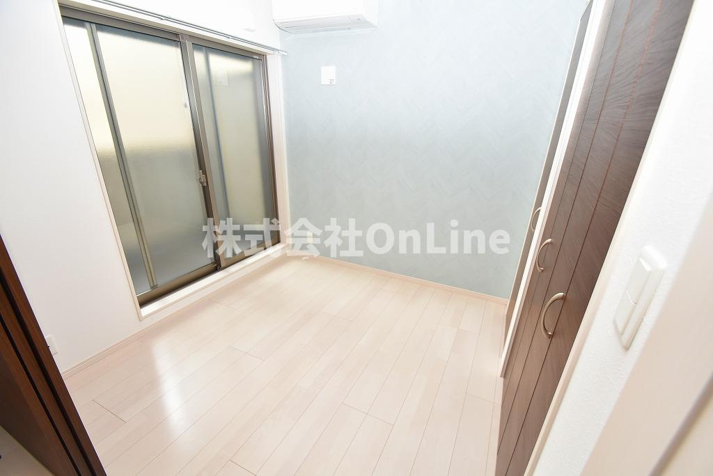東大阪市吉松１丁目のアパートの洋室