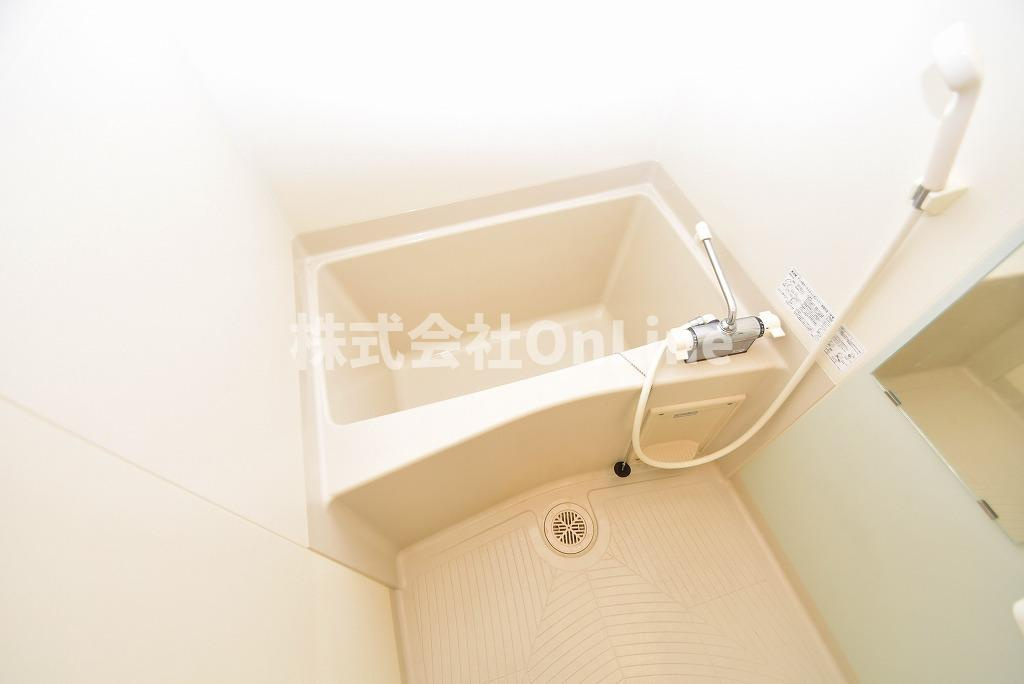 東大阪市吉松１丁目のアパートの浴室