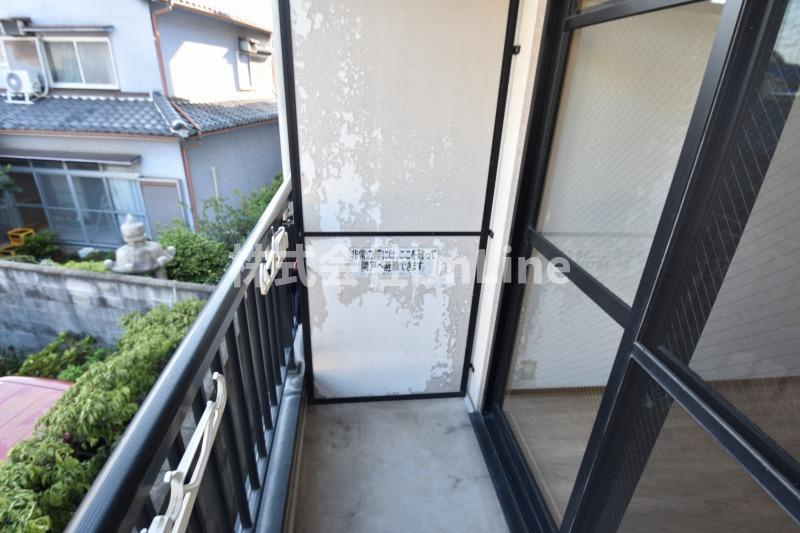 東大阪市下小阪３丁目の賃貸マンションのバルコニー
