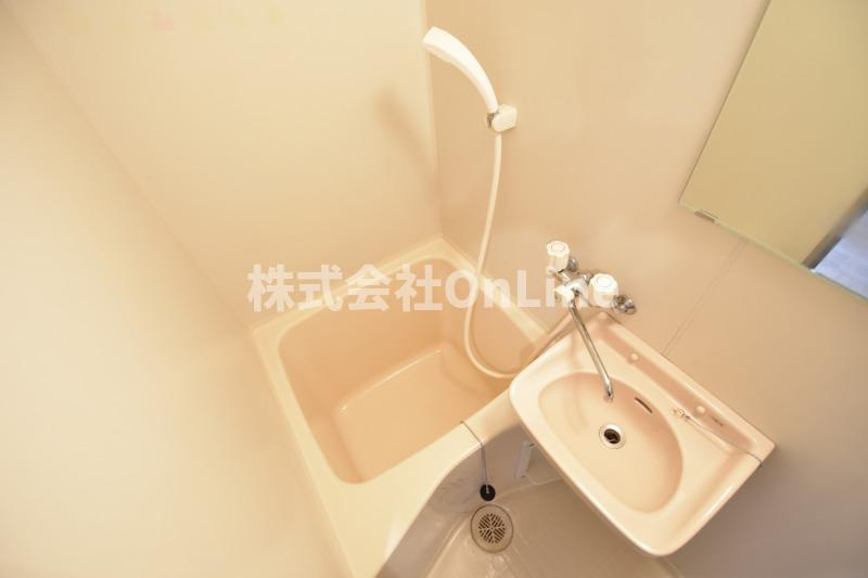 東大阪市下小阪３丁目の賃貸マンションの浴室