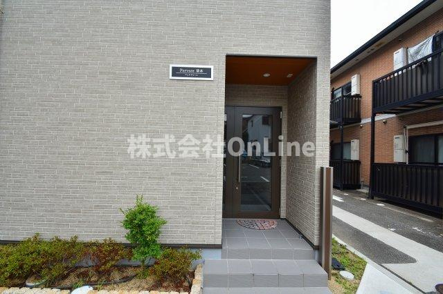 東大阪市南四条町のアパートのエントランス