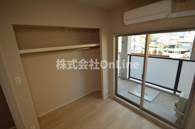 東大阪市長瀬町１丁目の賃貸マンションの洋室