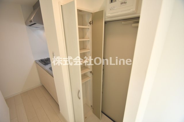 東大阪市中小阪２丁目のアパートの玄関