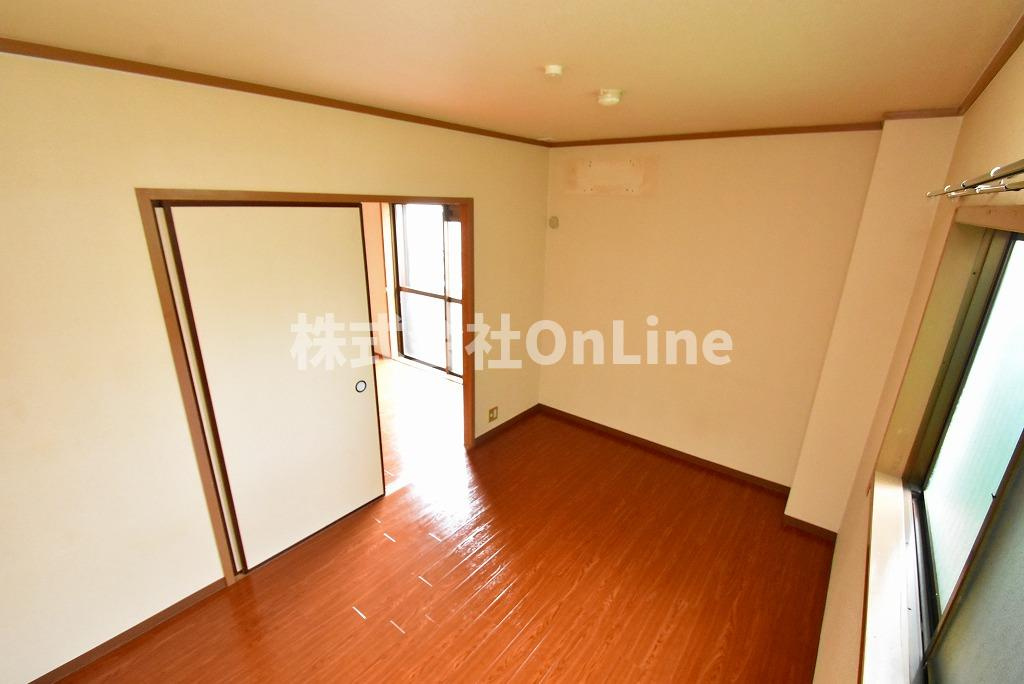 東大阪市俊徳町４丁目の賃貸マンションの洋室