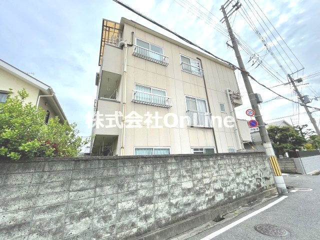 東大阪市中小阪２丁目の賃貸マンションの外観|おしゃれな外観です