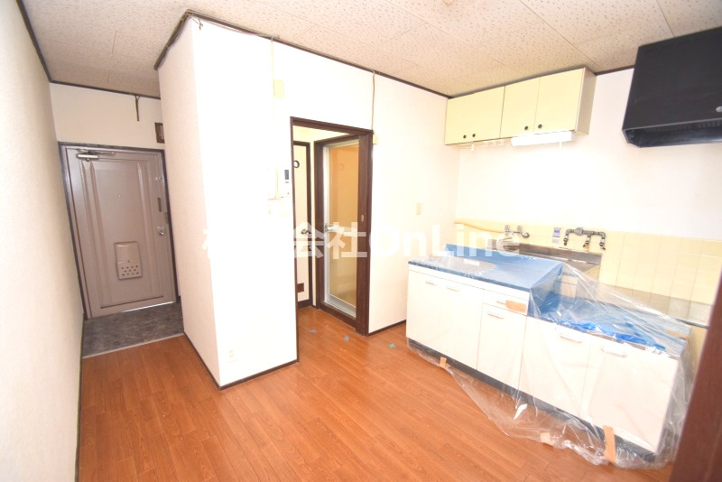 東大阪市中小阪２丁目の賃貸マンションの居間・リビング|使いやすい居間です