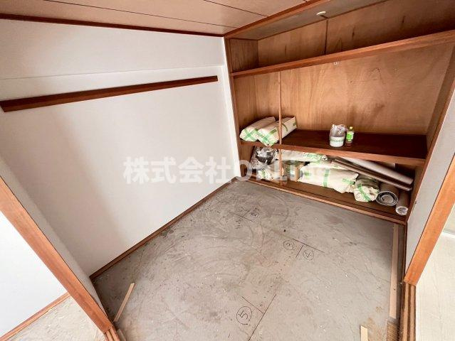 東大阪市荒本新町の賃貸マンションの和室