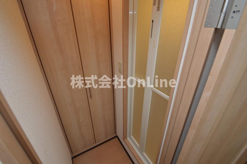 東大阪市宝持１丁目の賃貸マンションの内装