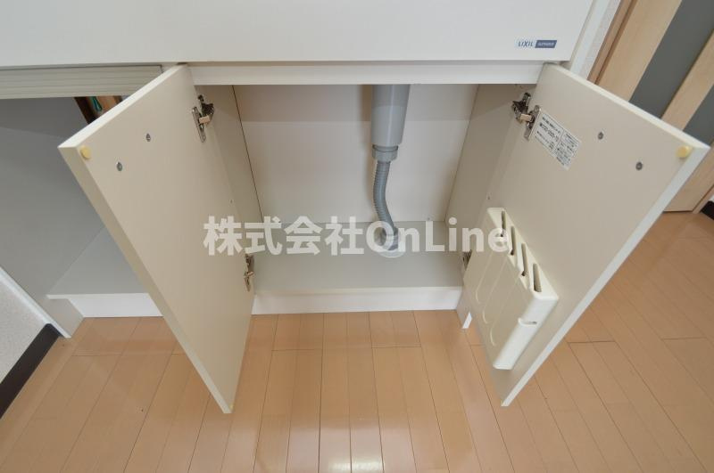 東大阪市宝持１丁目の賃貸マンションの収納