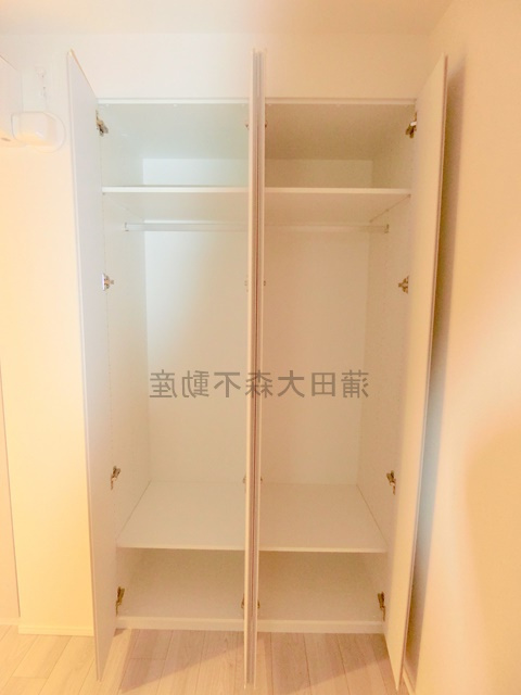 ザ・ケンジントン・レジデンス上池台の収納|洋室6帖　収納スペース　
